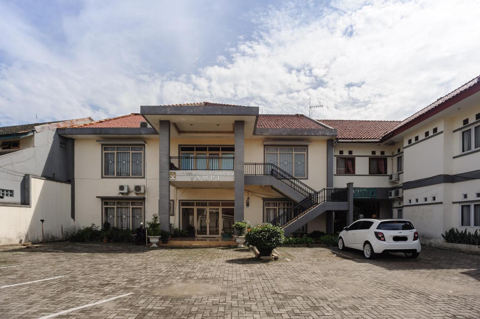 Reddoorz Syariah Near Aeon Mall Tanjung Barat Джакарта Экстерьер фото