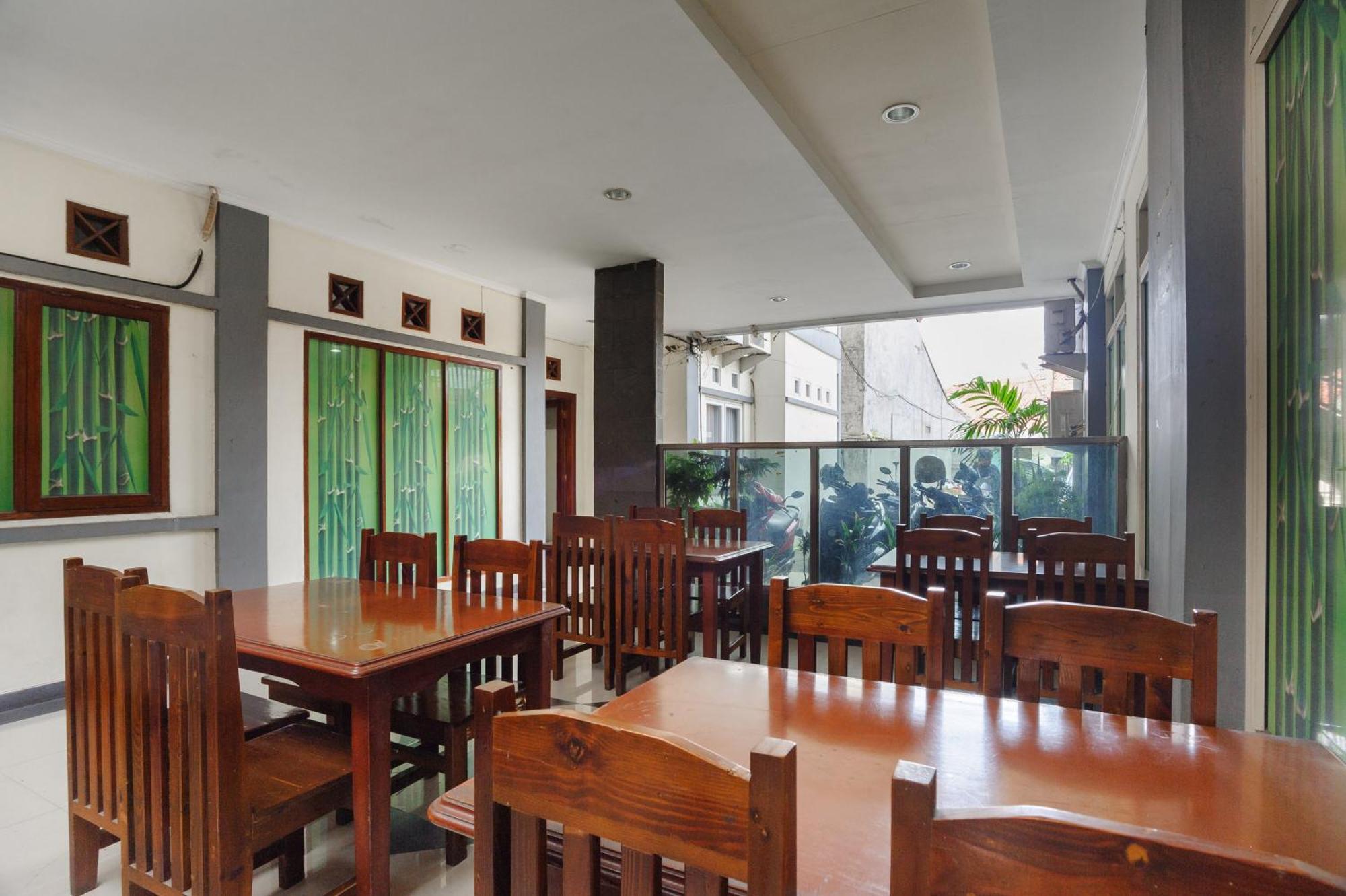 Reddoorz Syariah Near Aeon Mall Tanjung Barat Джакарта Экстерьер фото